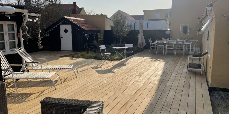 Tømrer- og malerarbejde