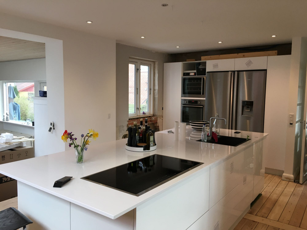 Tømrer- og malerarbejde