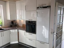 Ombygning og nyt køkken – Fra lukket U til åben koge-ø